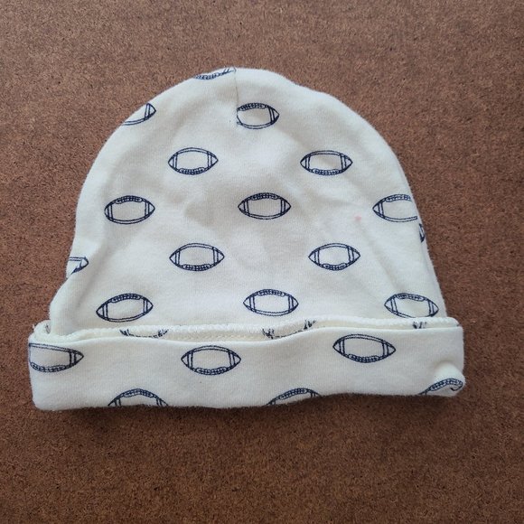 ♡ 5/$20 - HB Boy's White Football Print Beanie Hat 0-6 mo. - Picture 2 of 4